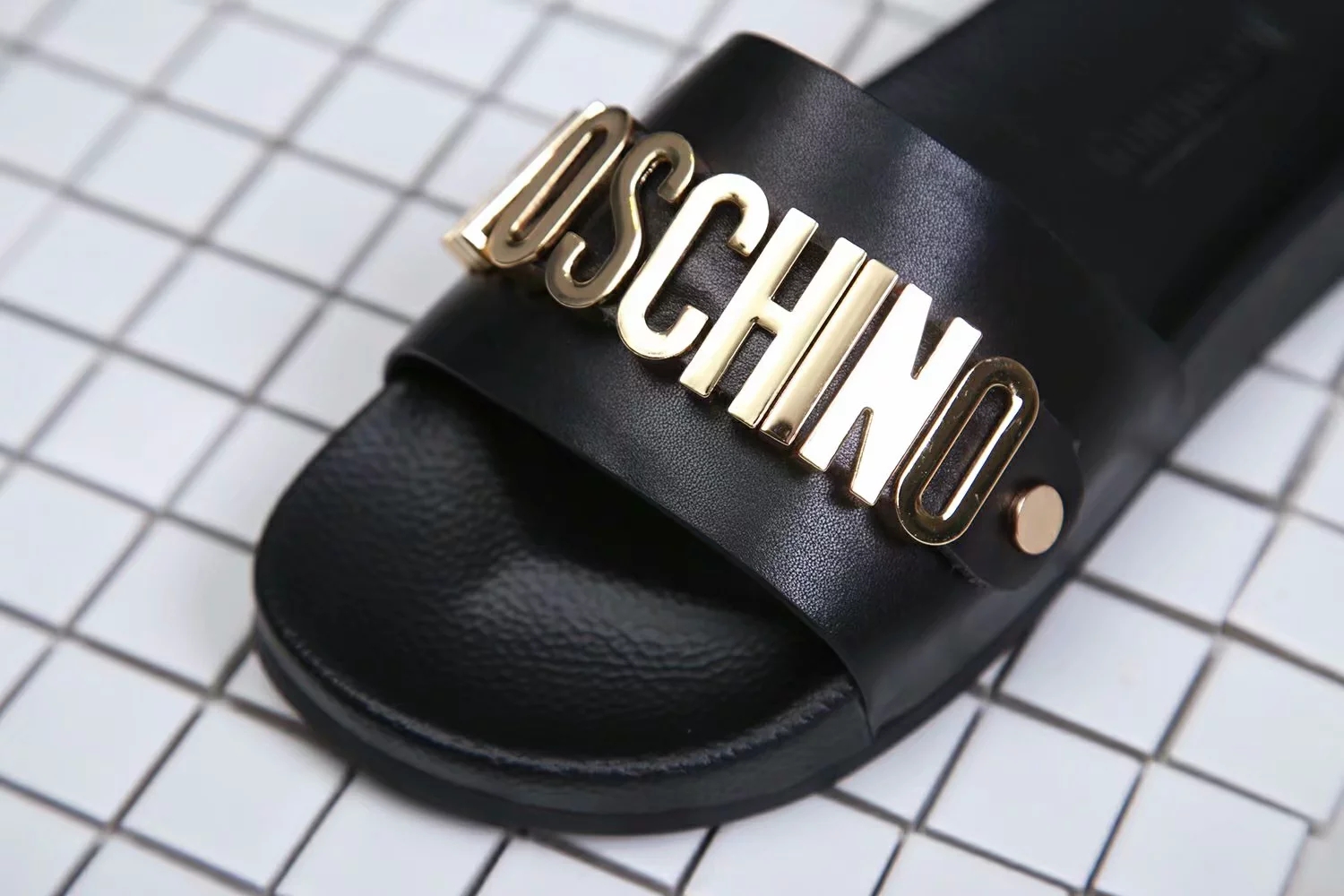 ..MOSCHINO* $60 gallery