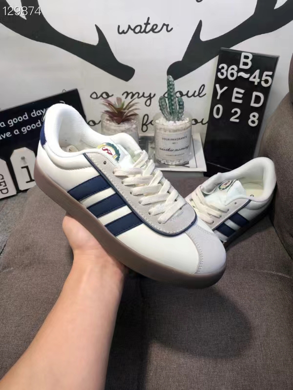 adidas 50.15$   code 351-6997-R gallery