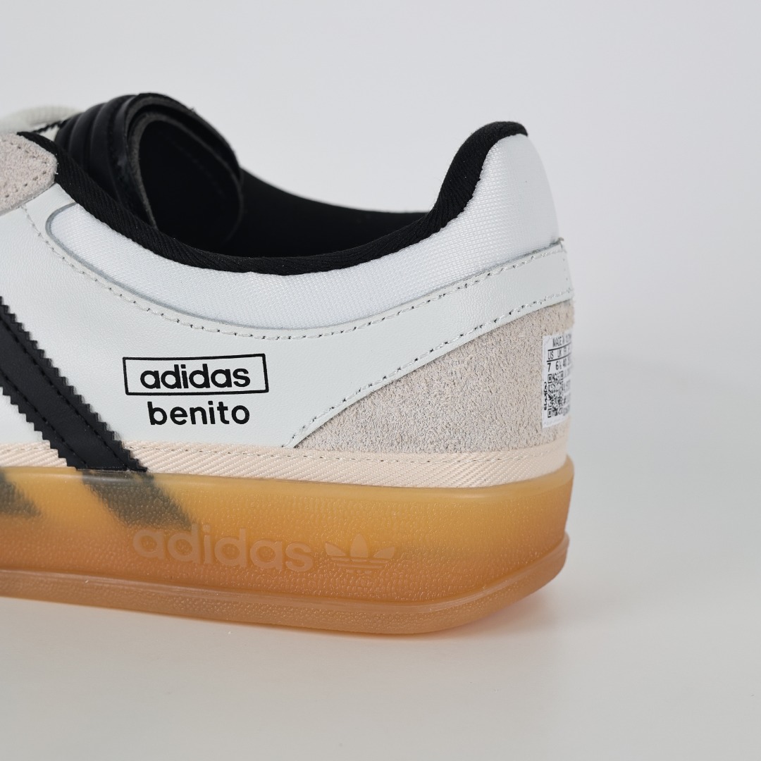 adidas 52.79$ CODE 351-7258-R gallery