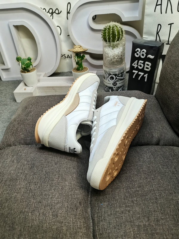 adidas 53.61$    code 351-7224-R gallery