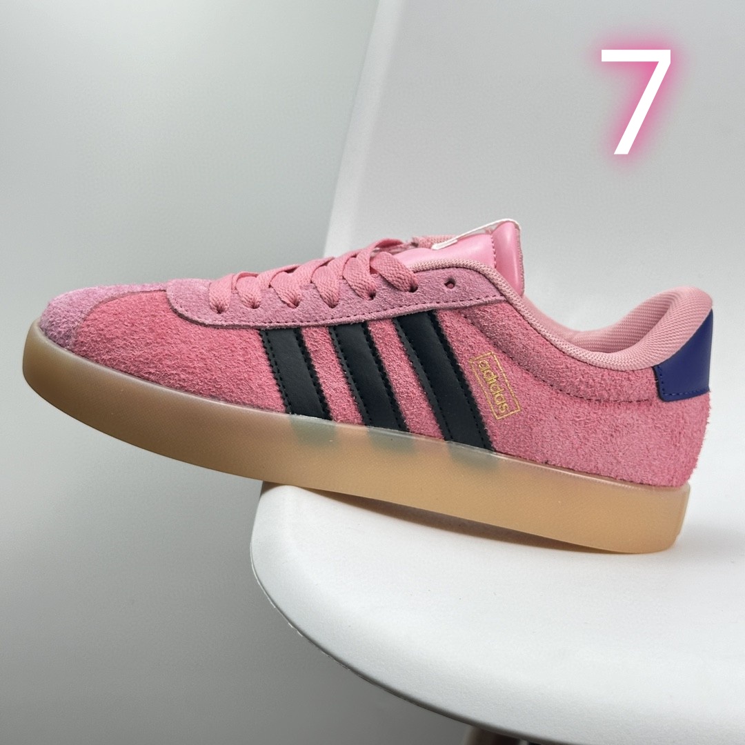 adidas 53.6$   code 351-7226-R gallery