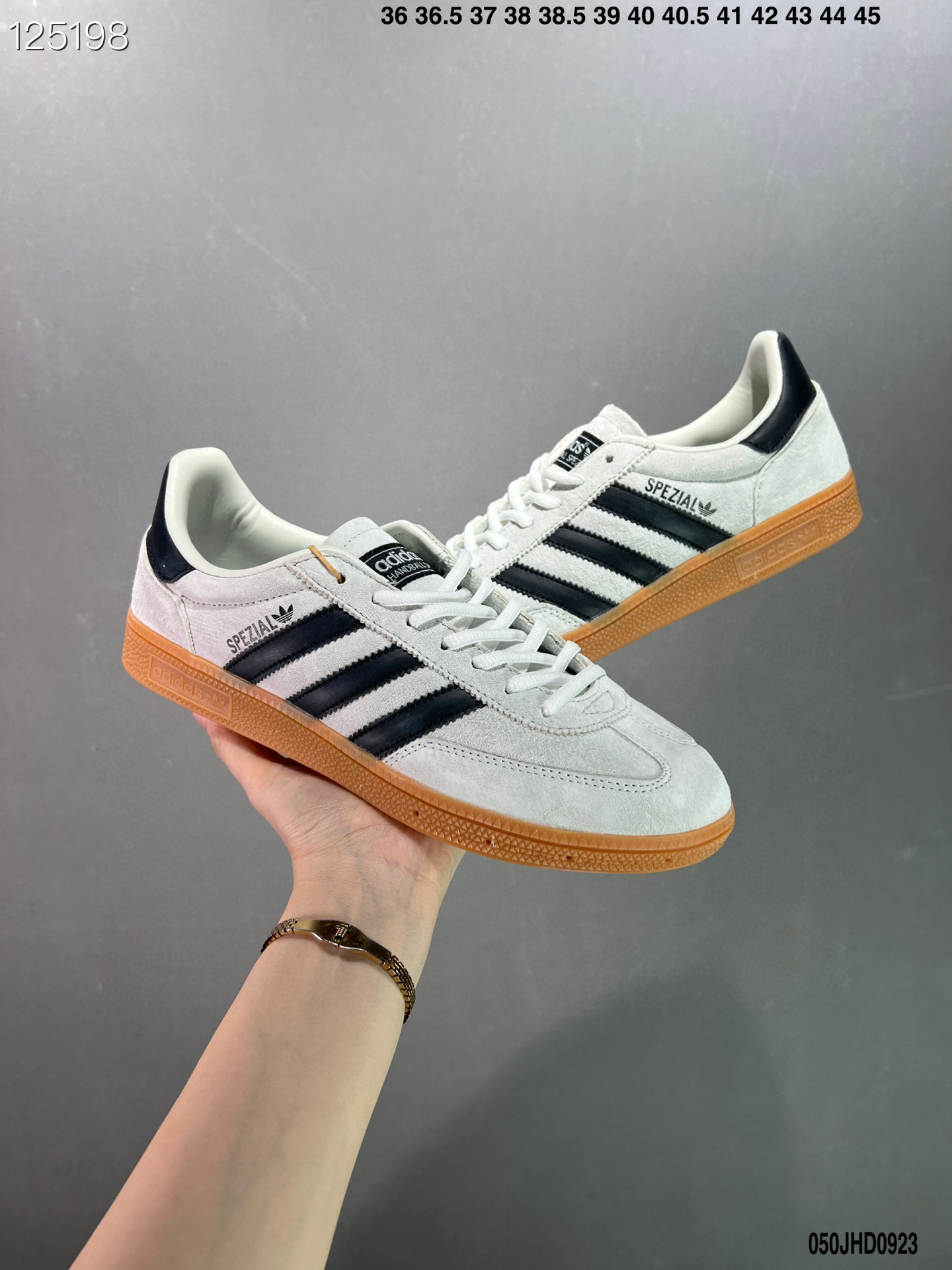 adidas  46.99$       351-6798-R gallery