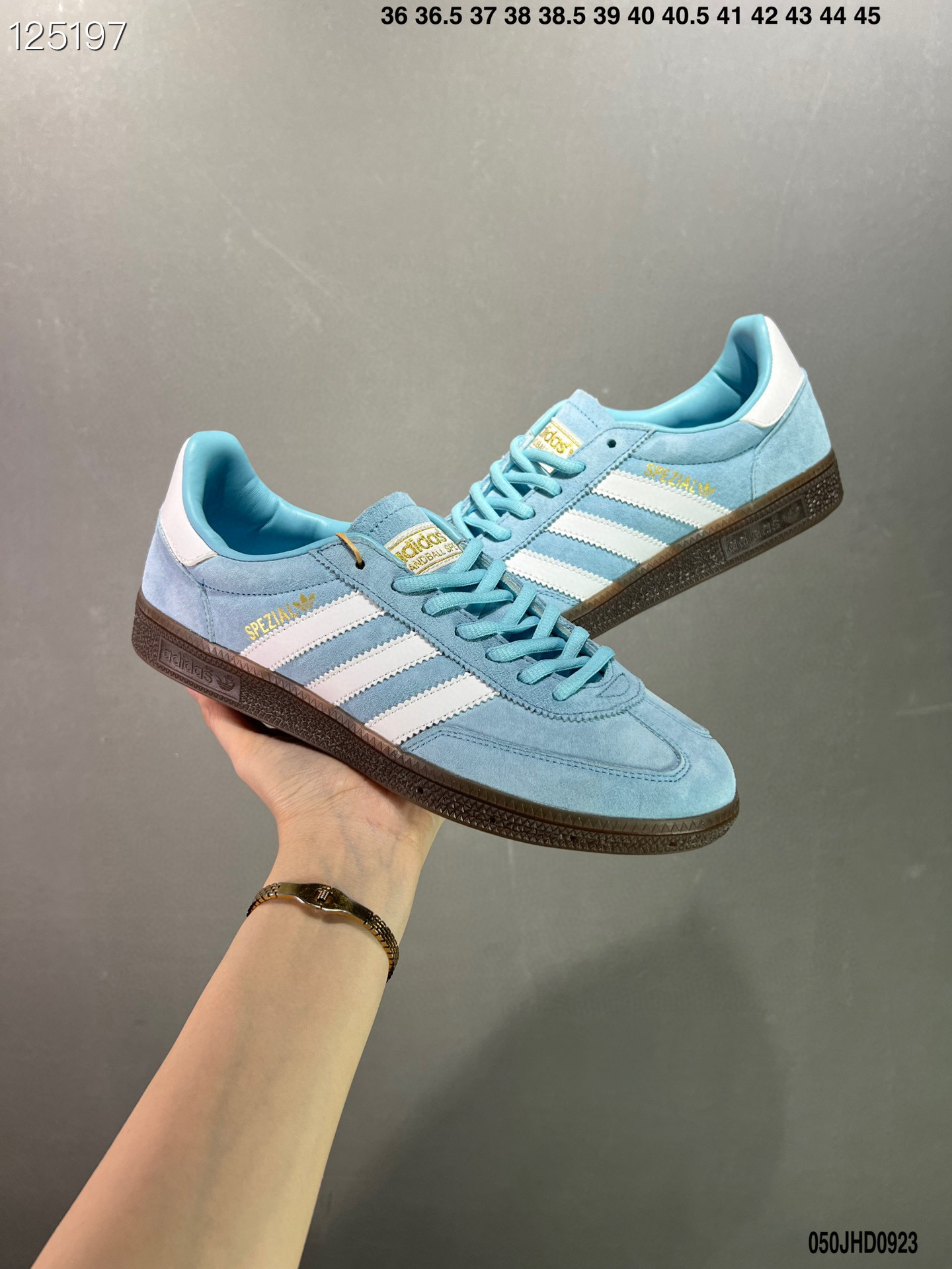 adidas  46.99$       351-6798-R gallery