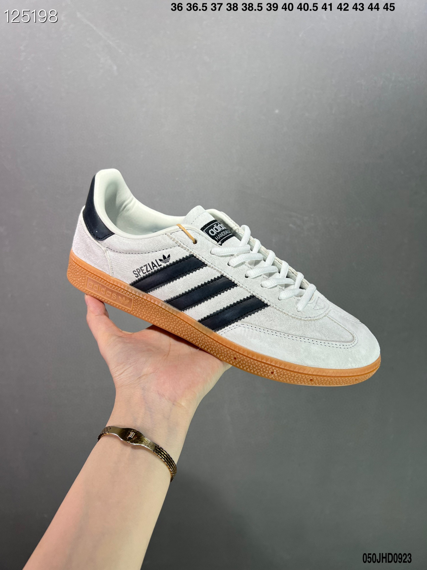 adidas  46.99$       351-6798-R gallery