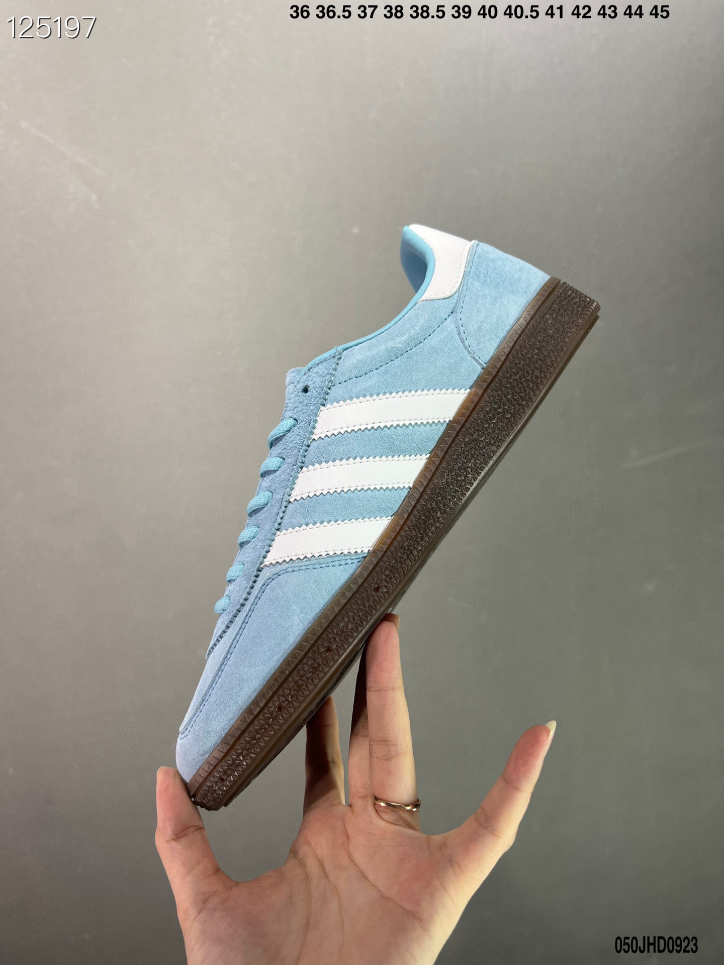 adidas  46.99$       351-6798-R gallery