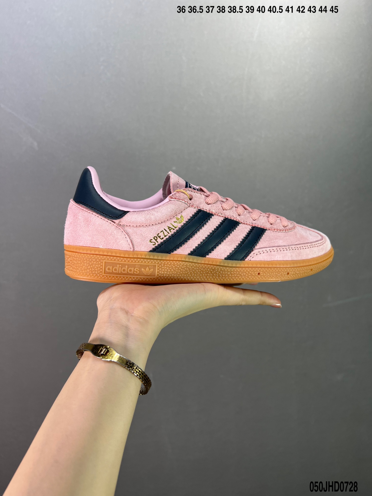 adidas  46.99$       351-6798-R gallery