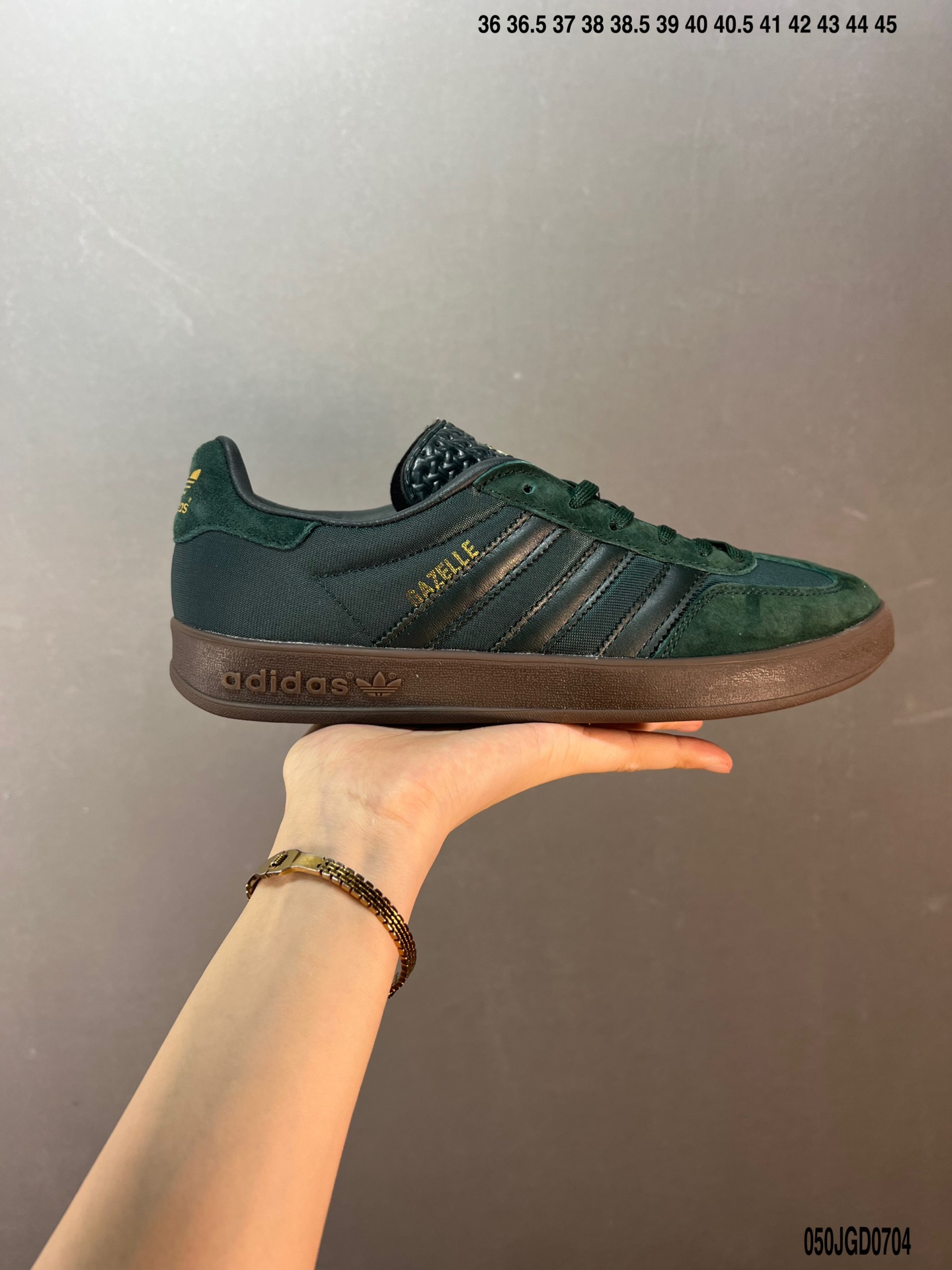 adidas  46.99$       351-6798-R gallery