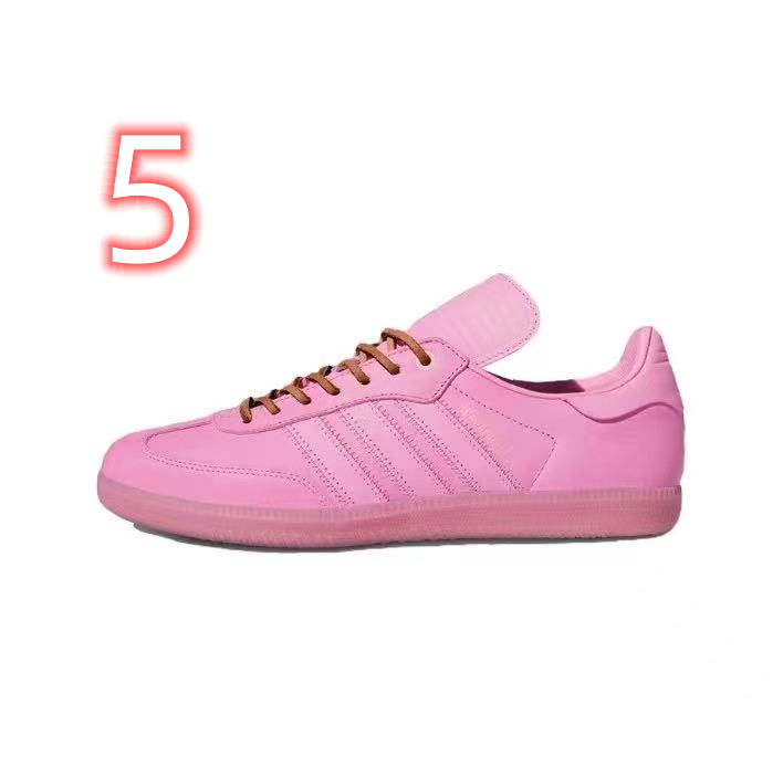 adidas  51.99$     code 351-7019-R gallery