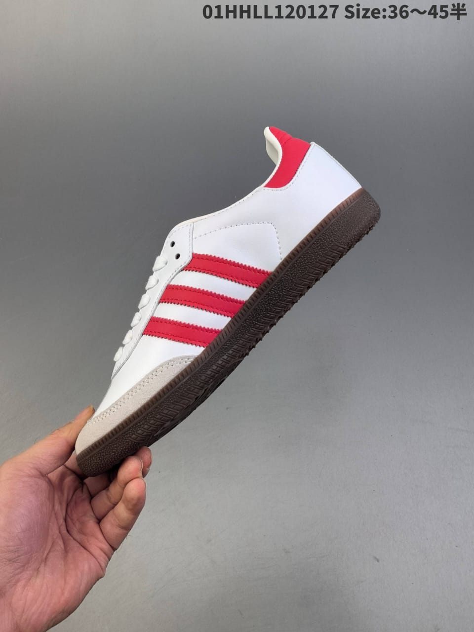 adidas  56.99$  CODE 351-7052-R gallery