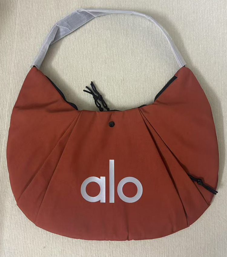 alo 38.65$    code 549-7313-R gallery