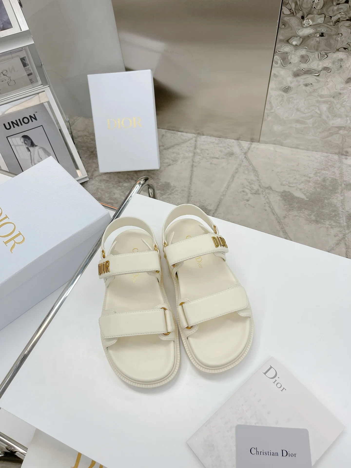 code：113843-57.99$-dior-with box gallery