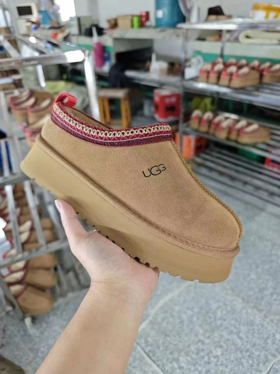 code:13470-380-52.99$-ugg-with box gallery