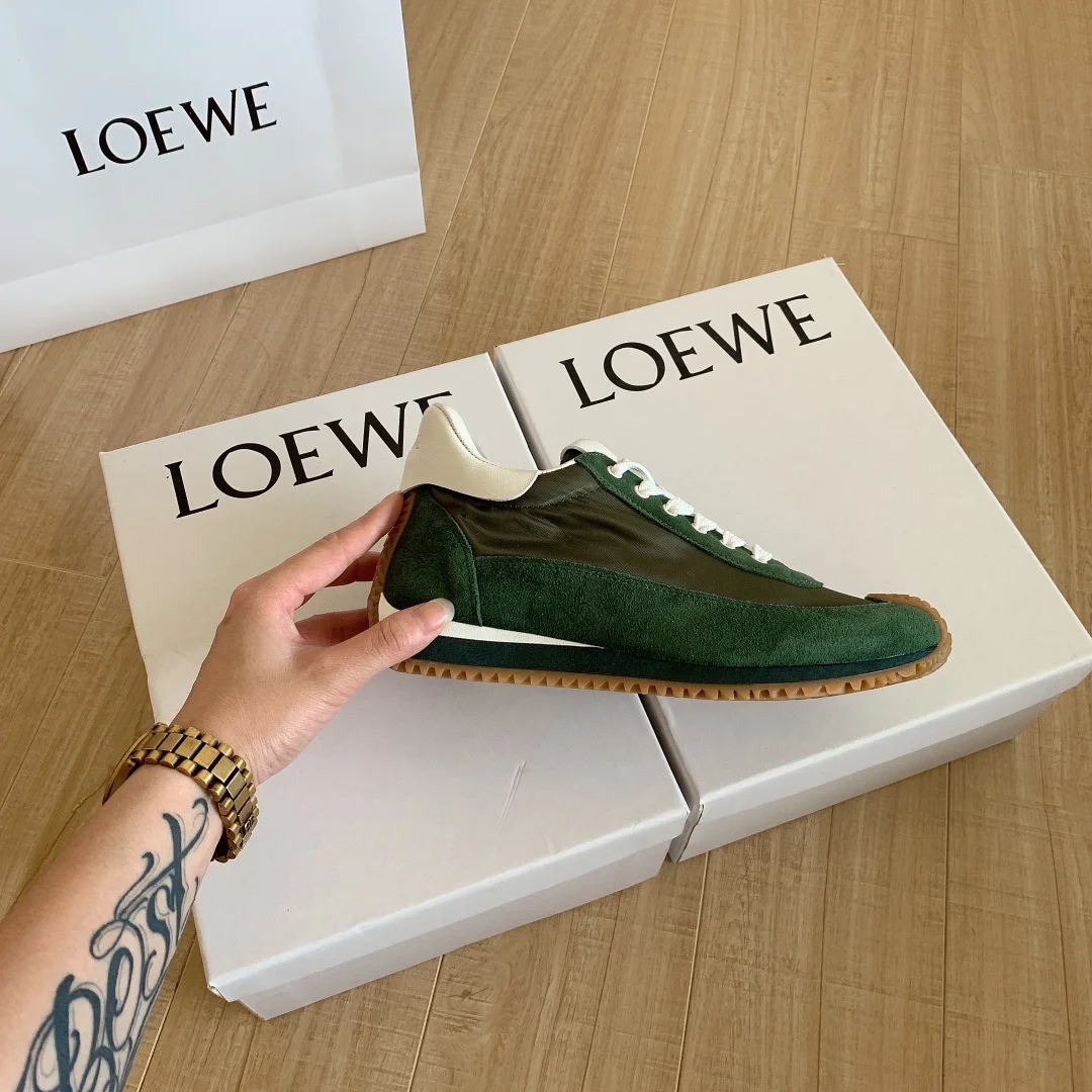 code:3100-485-68$-With box-loewe gallery