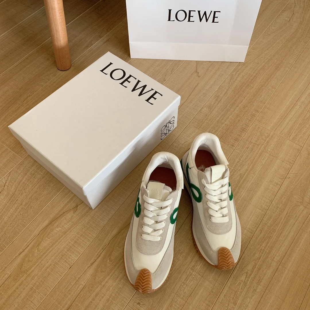 code:3100-485-68$-With box-loewe gallery