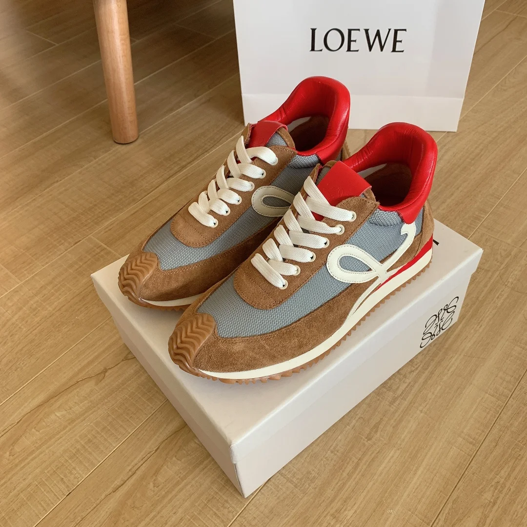 code:3100-485-68$-With box-loewe gallery