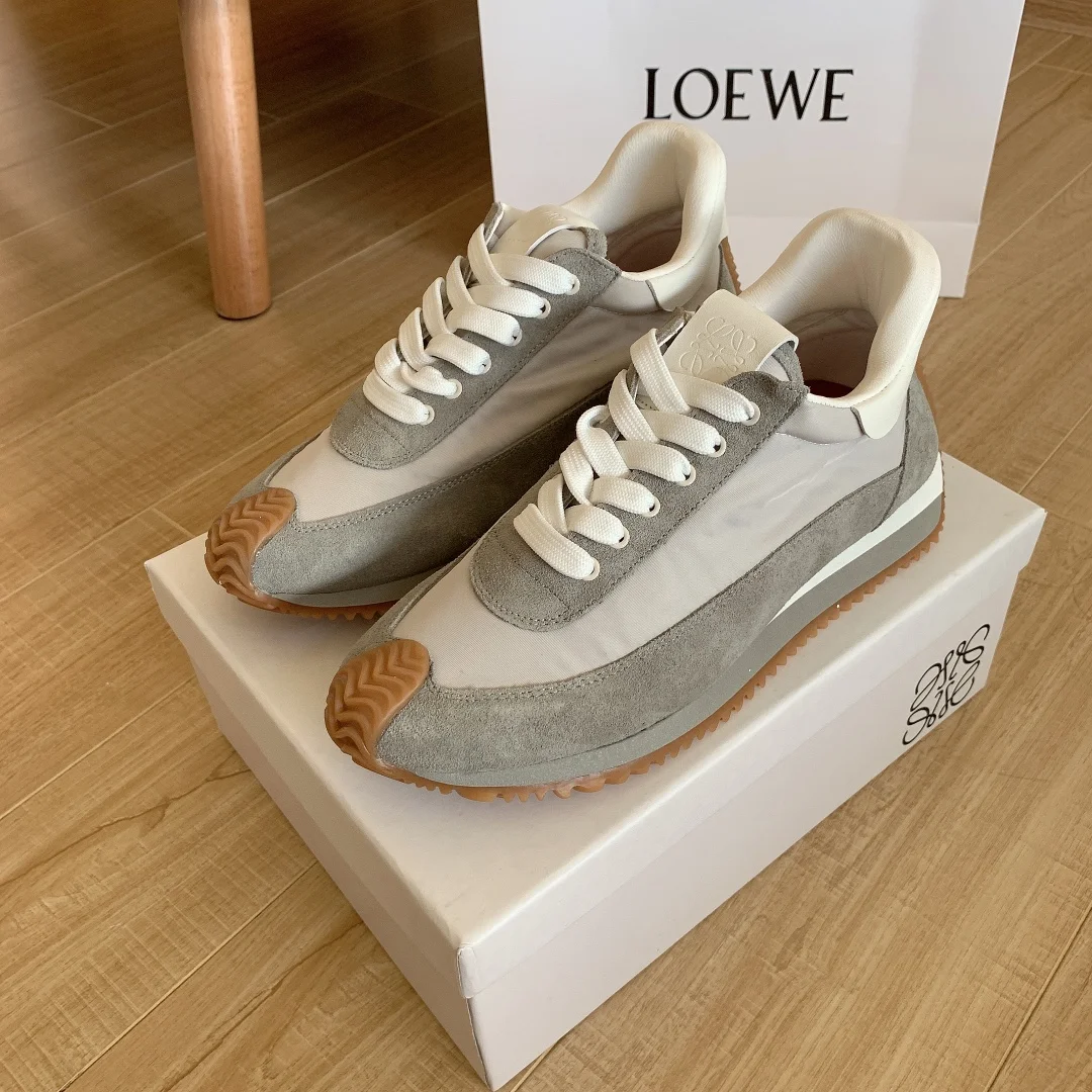 code:3100-485-68$-With box-loewe gallery