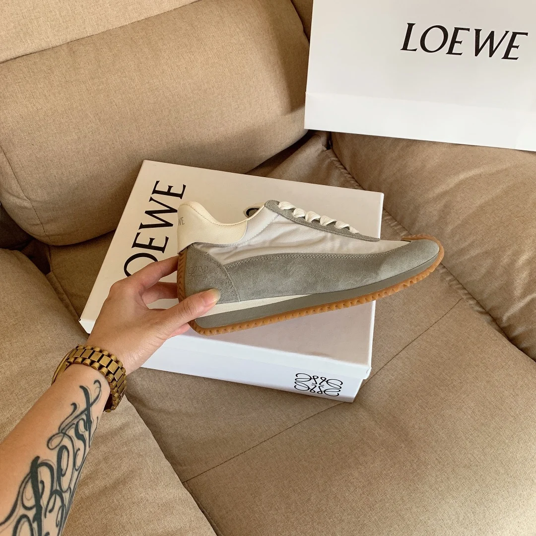 code:3100-485-68$-With box-loewe gallery