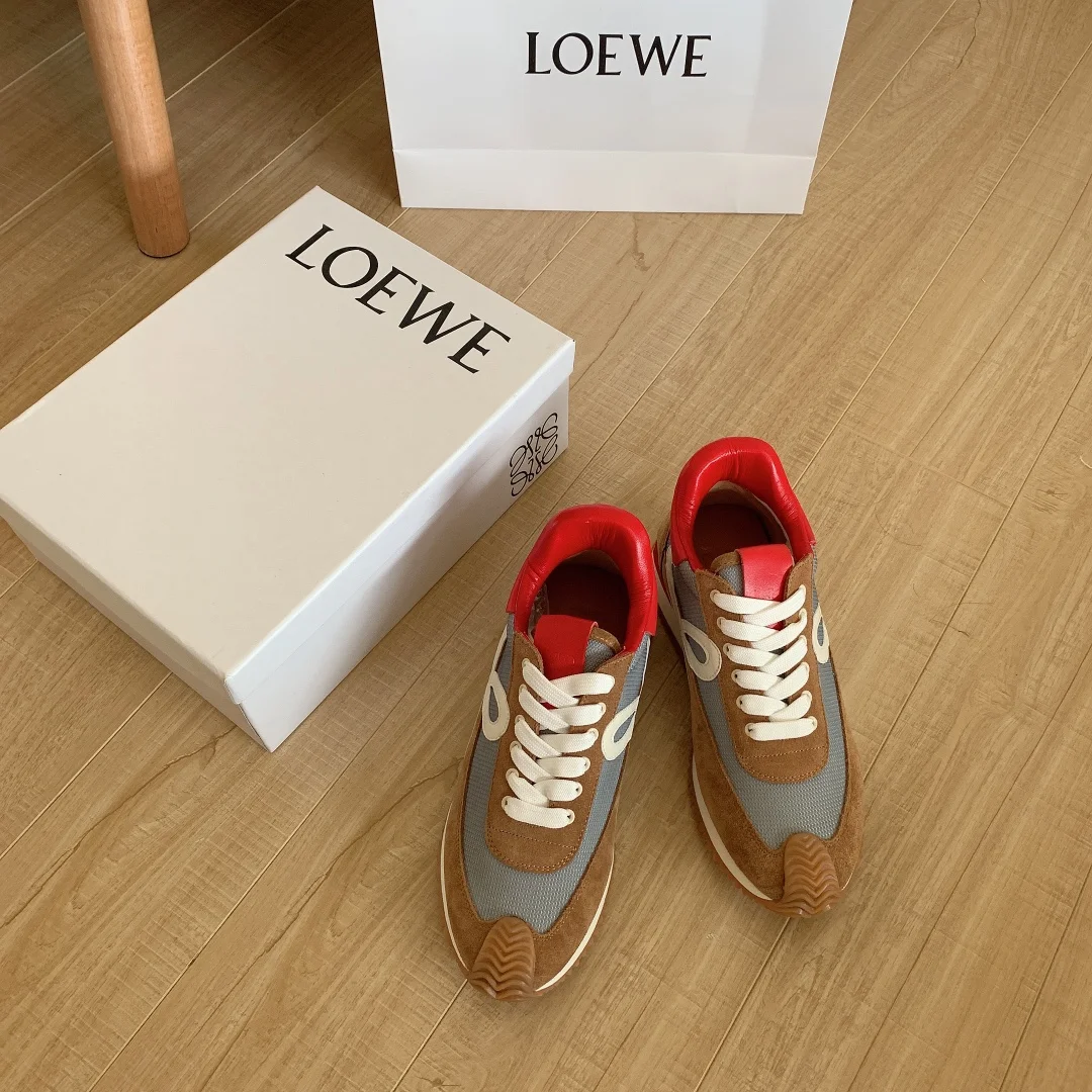 code:3100-485-68$-With box-loewe gallery