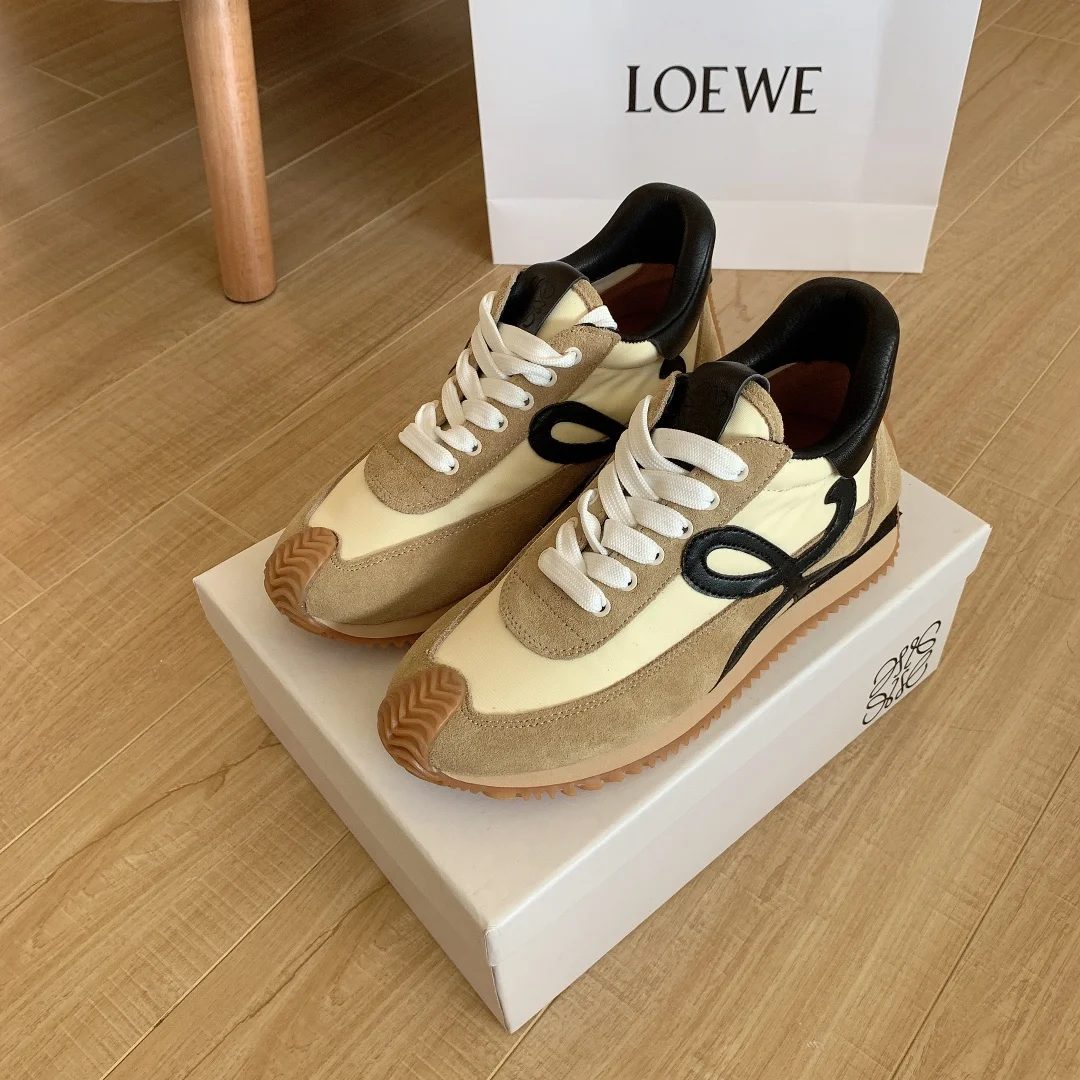 code:3100-485-68$-With box-loewe gallery