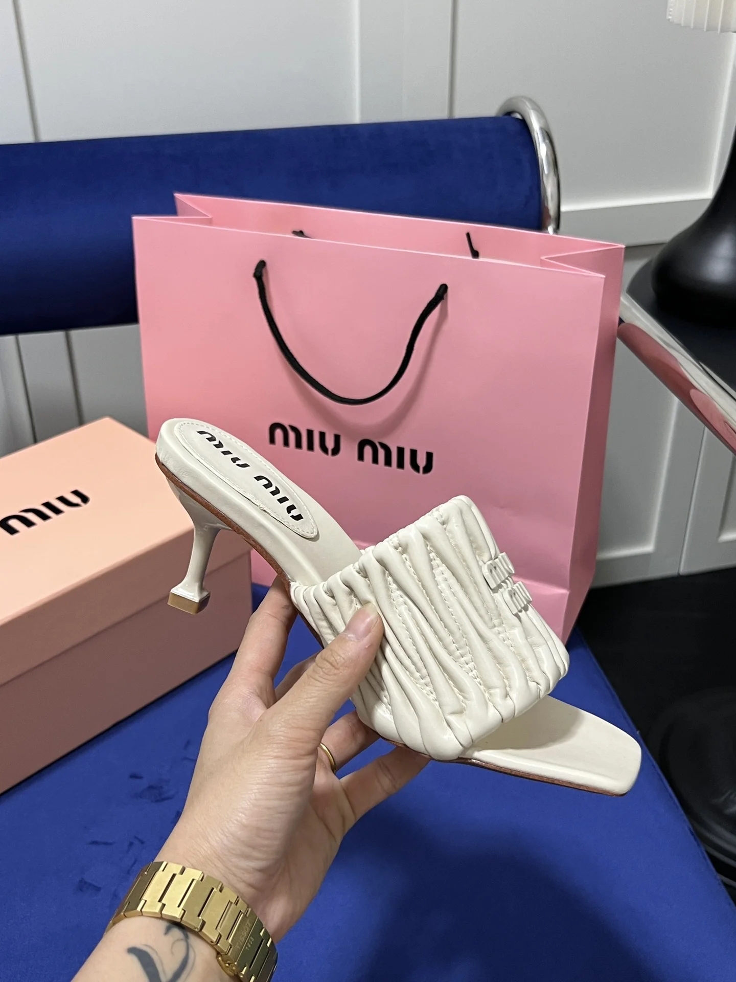 code:3246-340-47.99$-MIU  MIU gallery