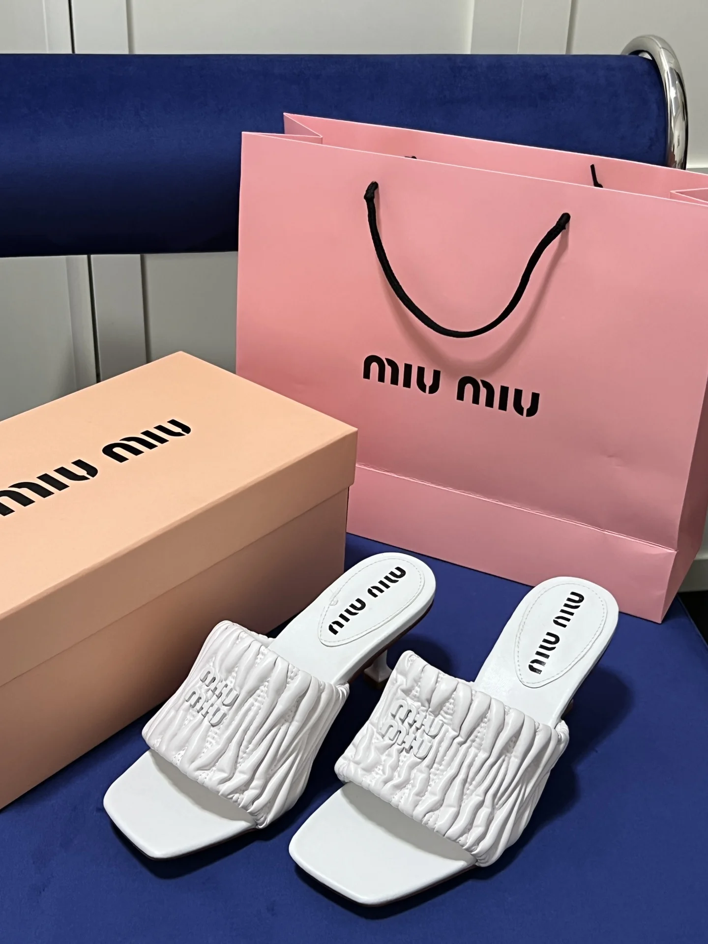 code:3246-340-47.99$-MIU  MIU gallery