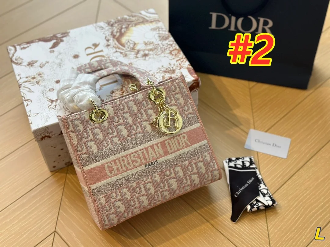 code:3352-392-55.99$-dior-with box gallery