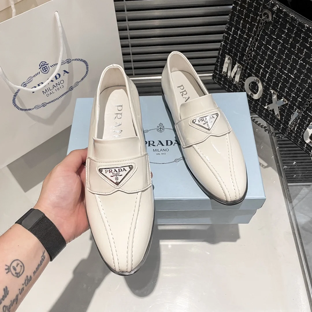 code:3468-375-51.99$-prada-with box gallery