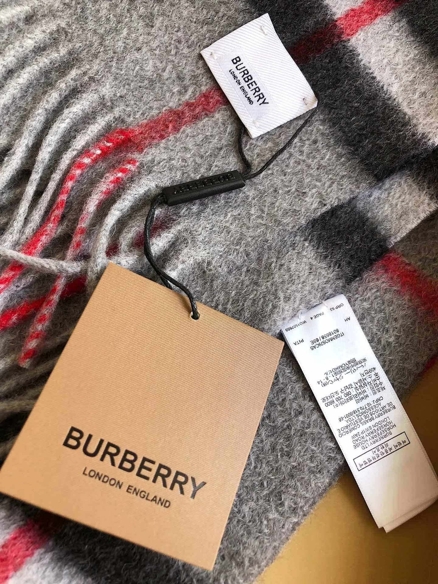 code:3523-235.95-33.99$-Burberry-with box gallery