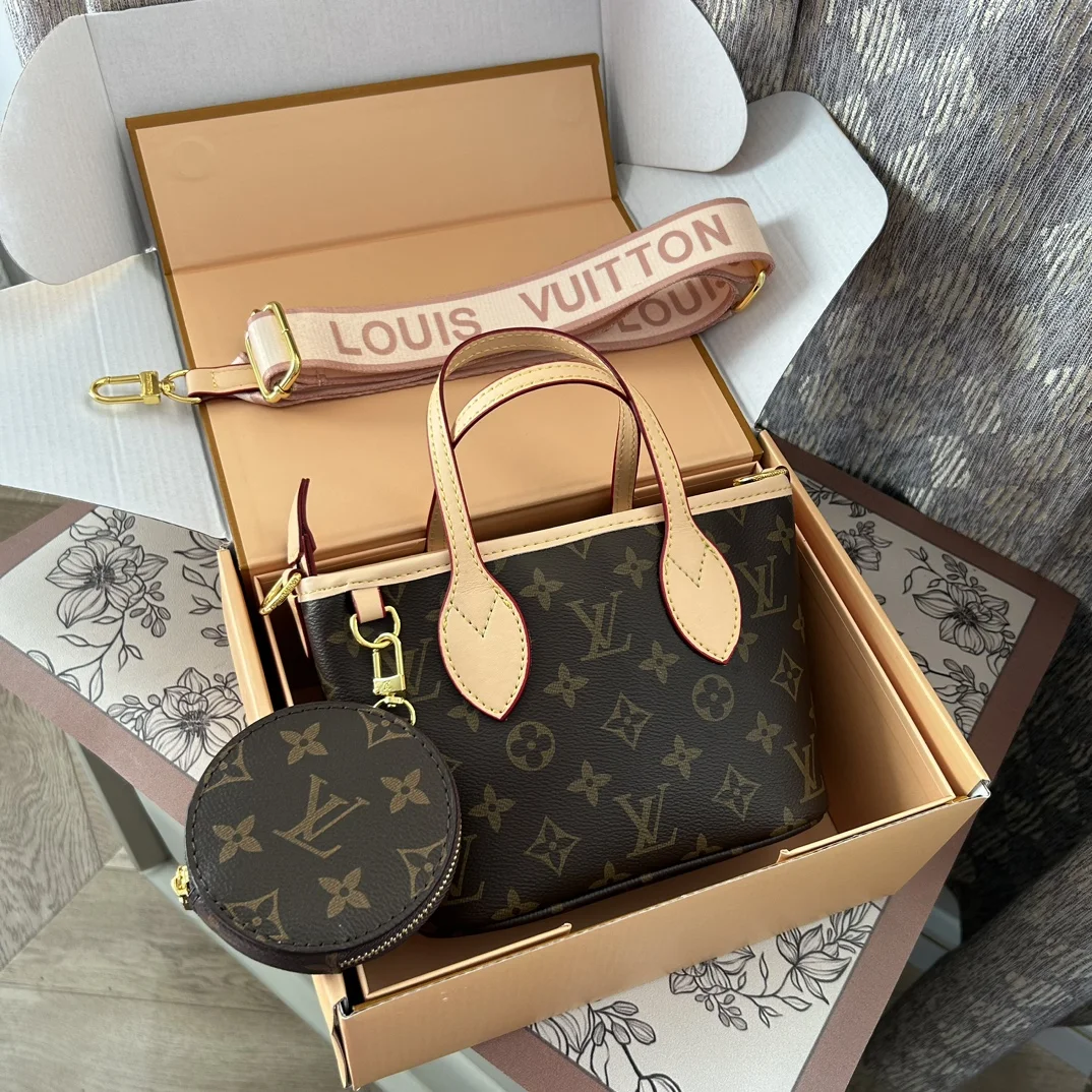 code:3592-463-62$-LV-with box gallery