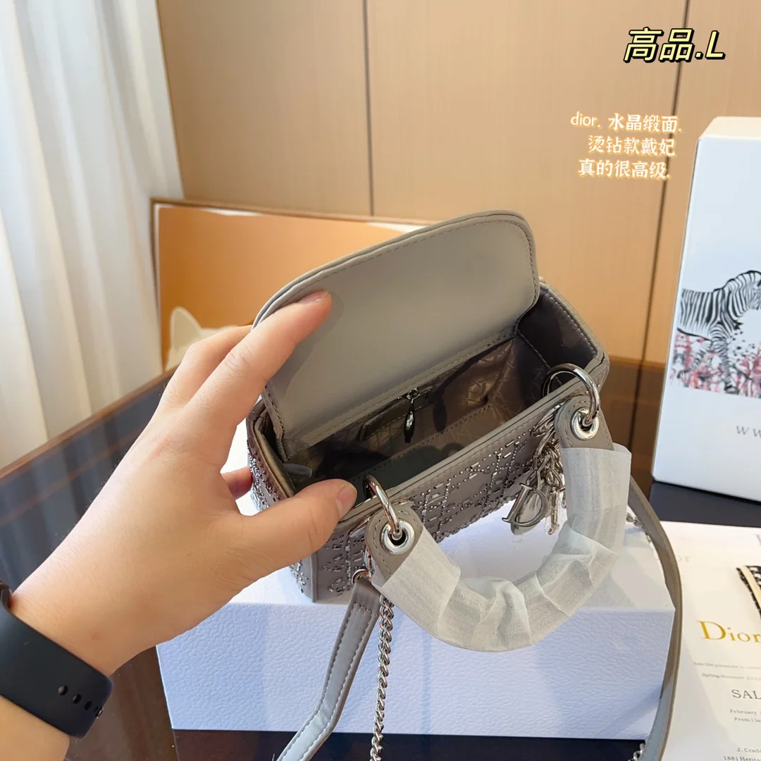 code:3605-475-66$-dior-with box gallery