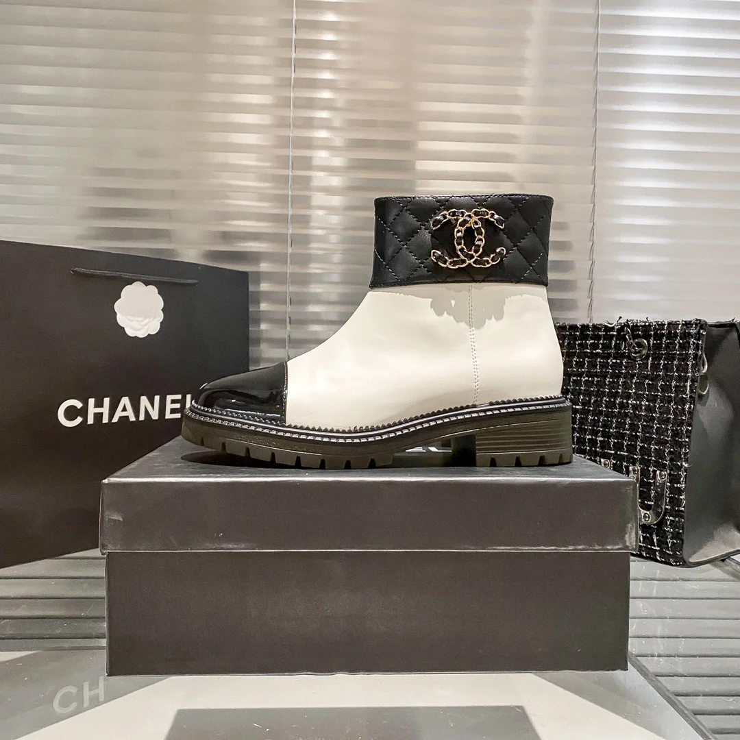 code:3612-485-66$-Chanel-with box gallery