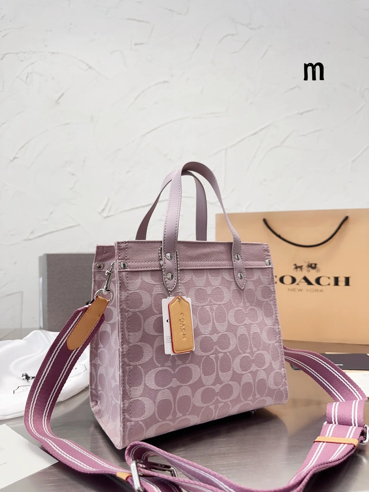 code:3707-437.27-59.99$-COACH-with box gallery