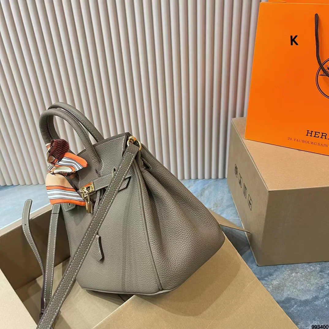 code:3714-728-100$-Hermes-not box gallery