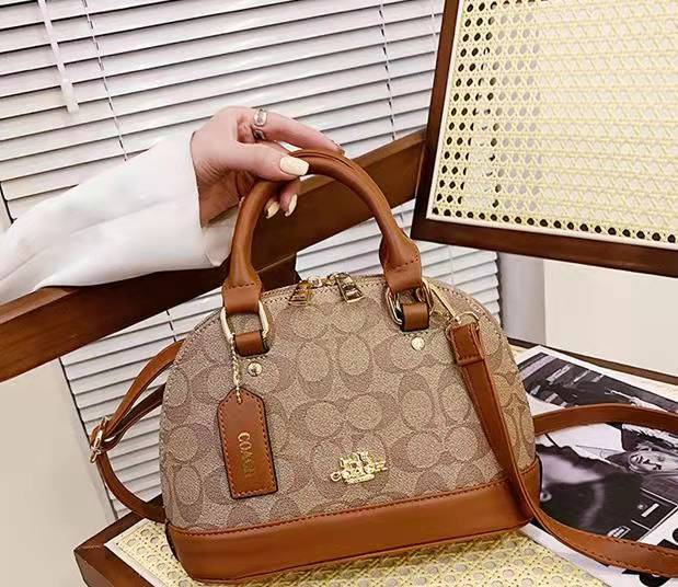 code 8343-T COACH 28.97$ gallery