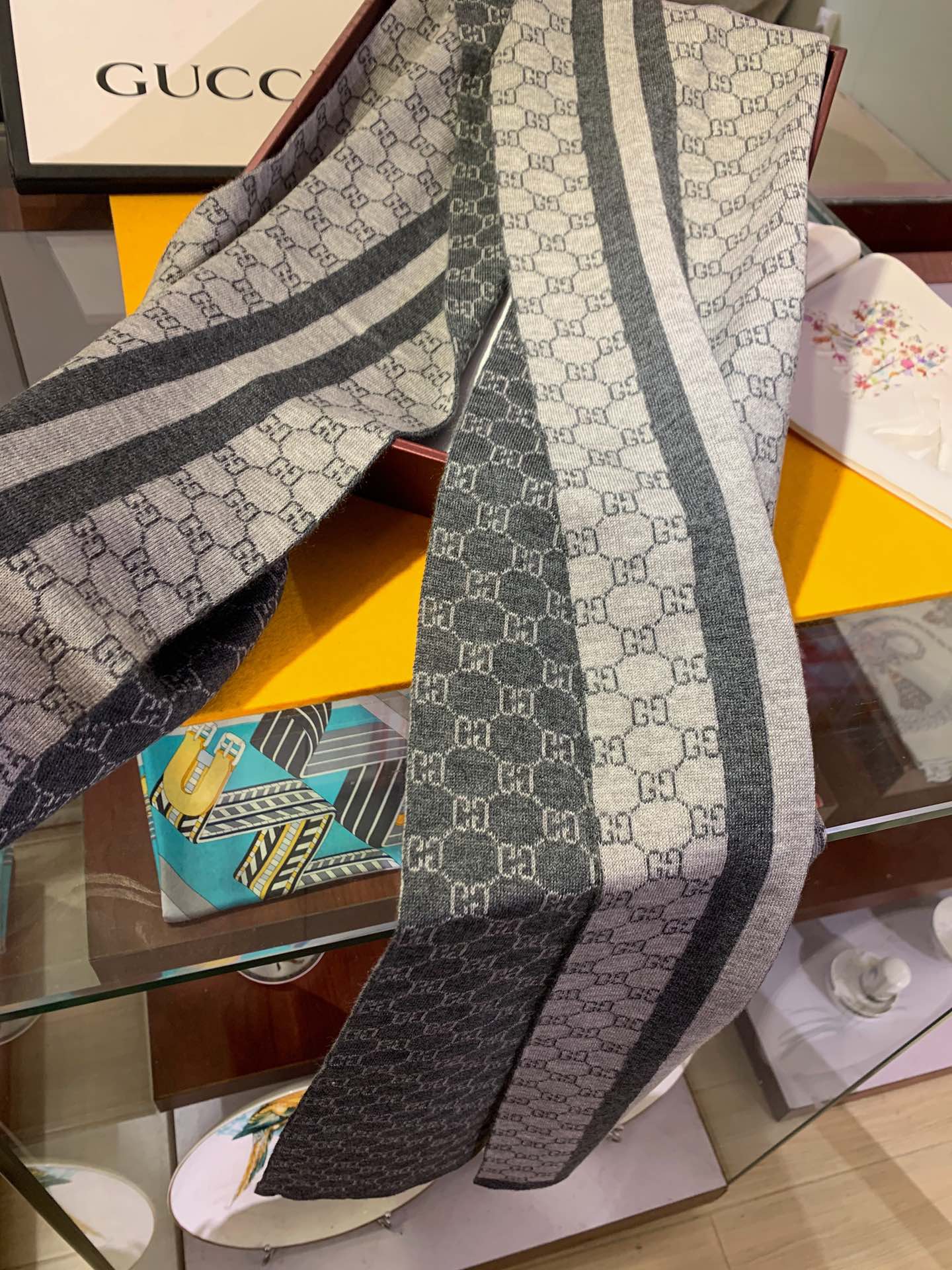 gucci 20.99$  CODE 391-6195-R gallery