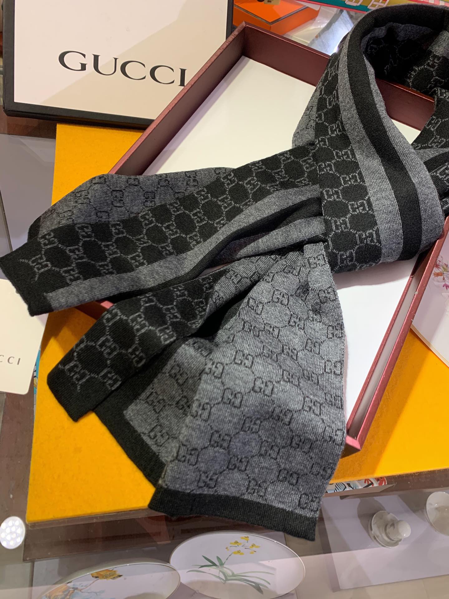 gucci 20.99$  CODE 391-6195-R gallery