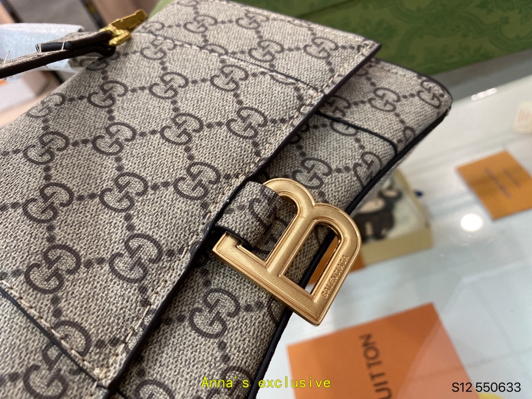 gucci 43.33$ CODE 472-6170-R gallery