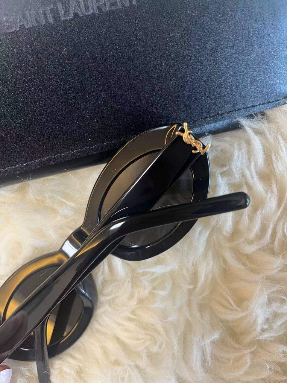 lis1041 YSL $29.78 gallery