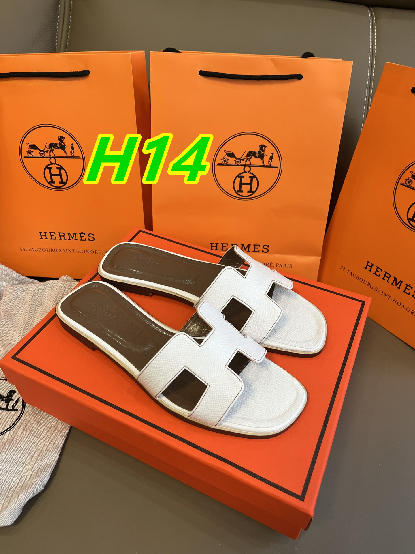 lis1369 Her*s $34.99 gallery