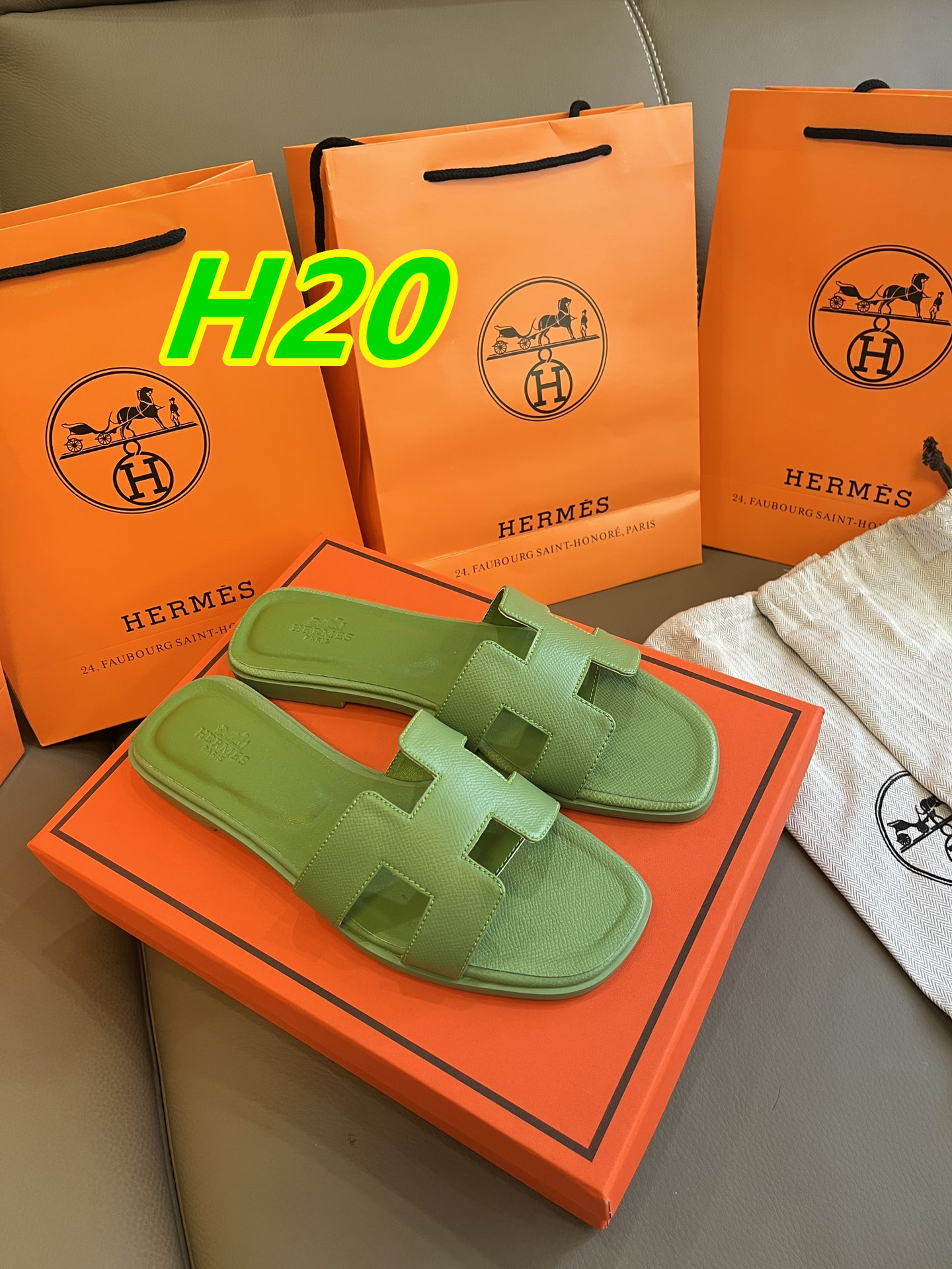 lis1369 Her*s $34.99 gallery