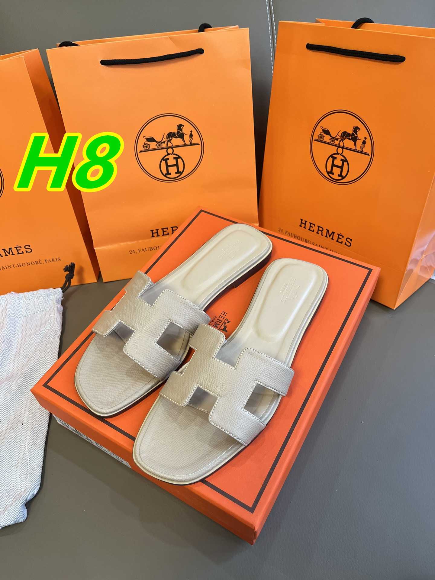 lis1369 Her*s $34.99 gallery