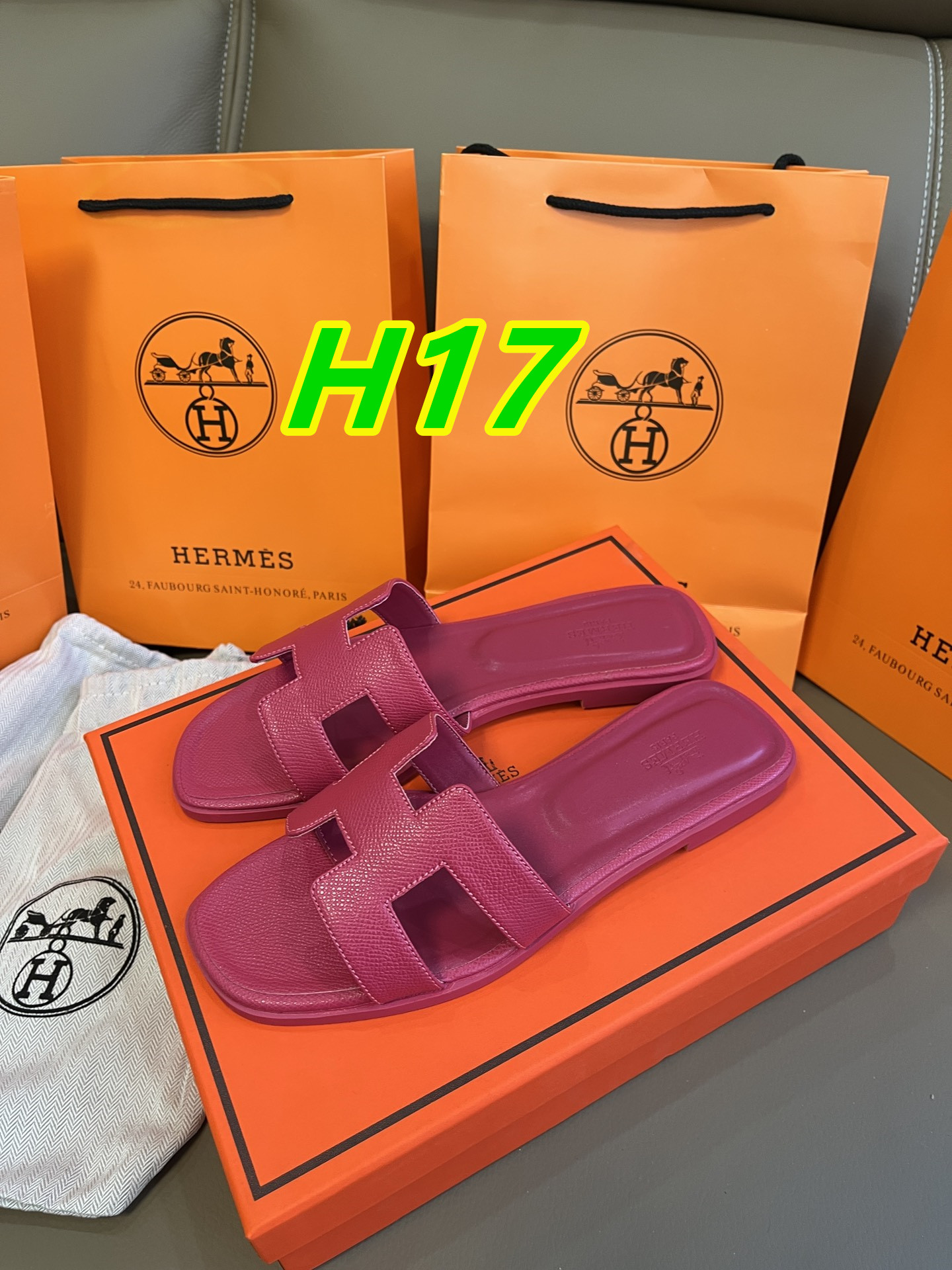 lis1369 Her*s $34.99 gallery