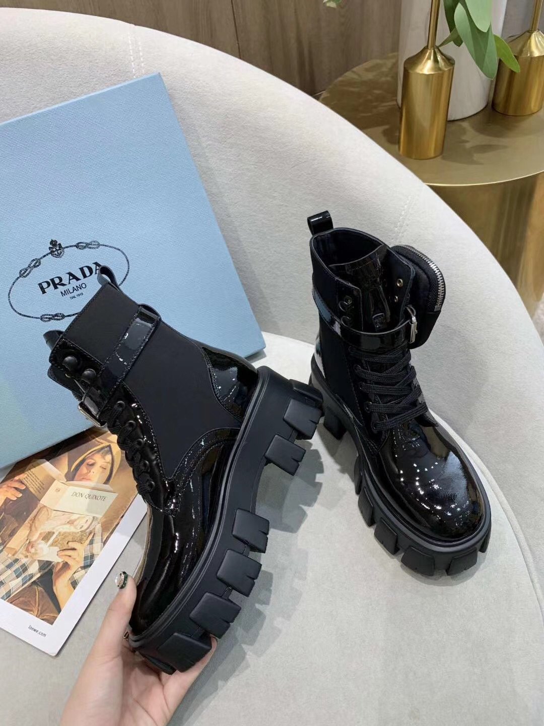 lis2524 63.99$ PRADA gallery