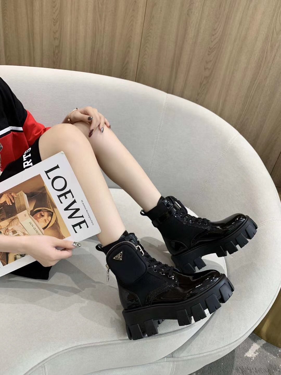 lis2524 63.99$ PRADA gallery