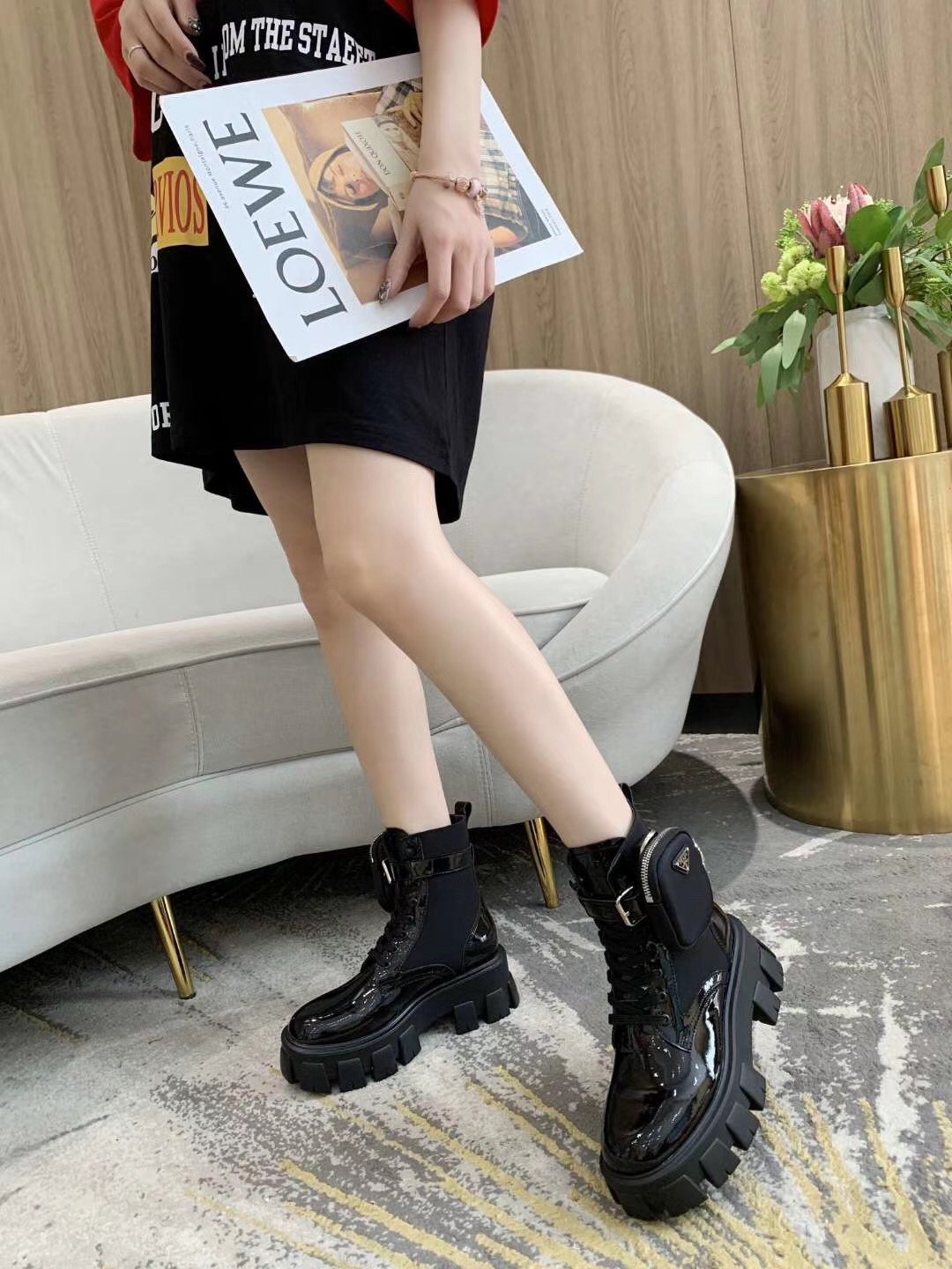 lis2524 63.99$ PRADA gallery