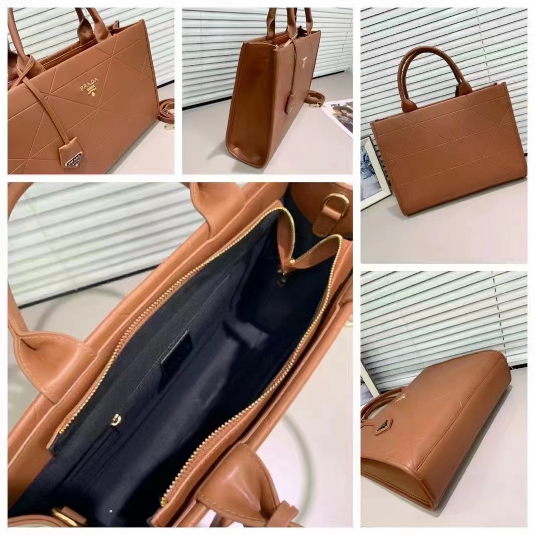 prada 48.77$  code 404-6383-R gallery