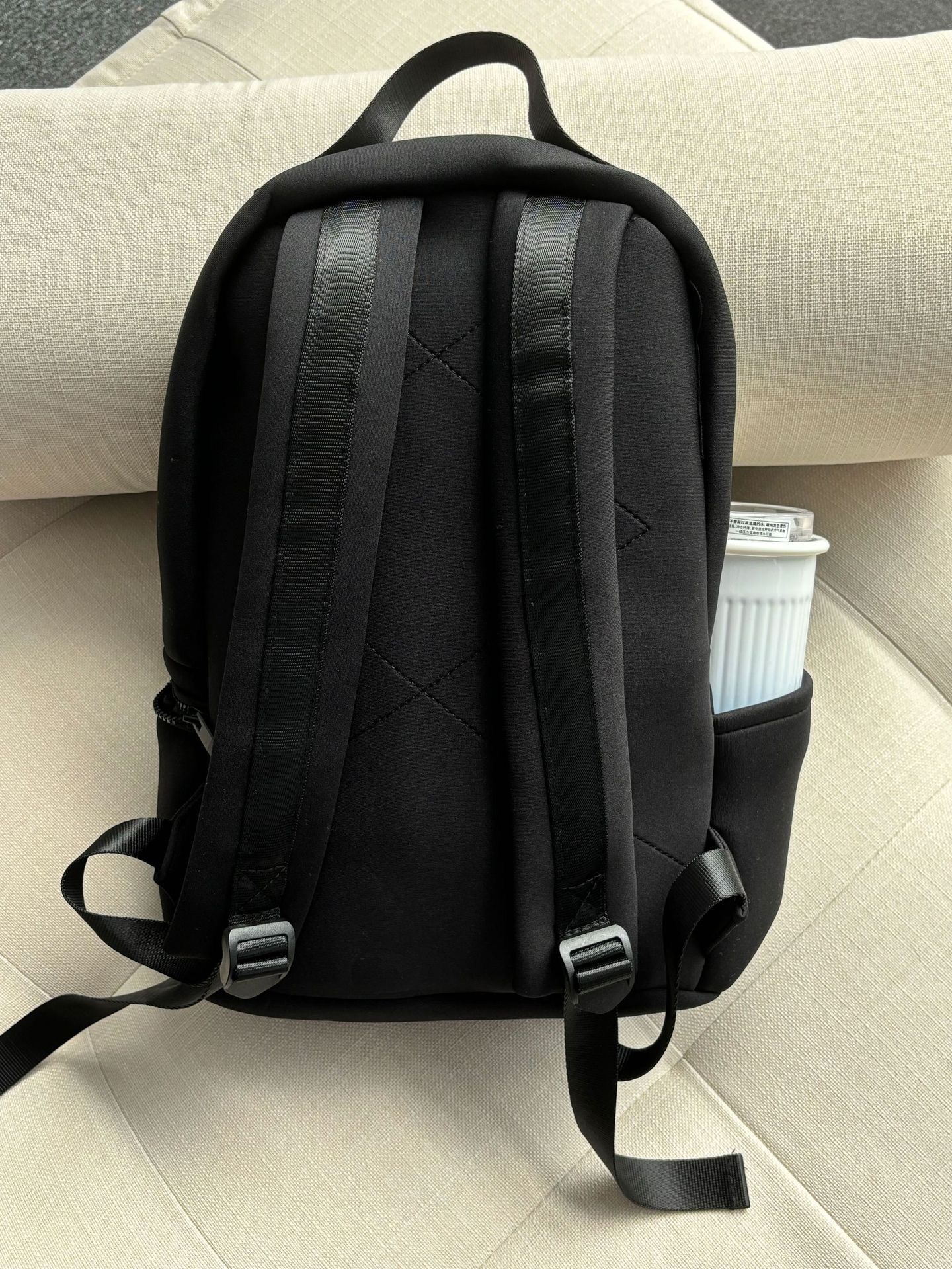 video AA993，243.99 alo bagpack gallery