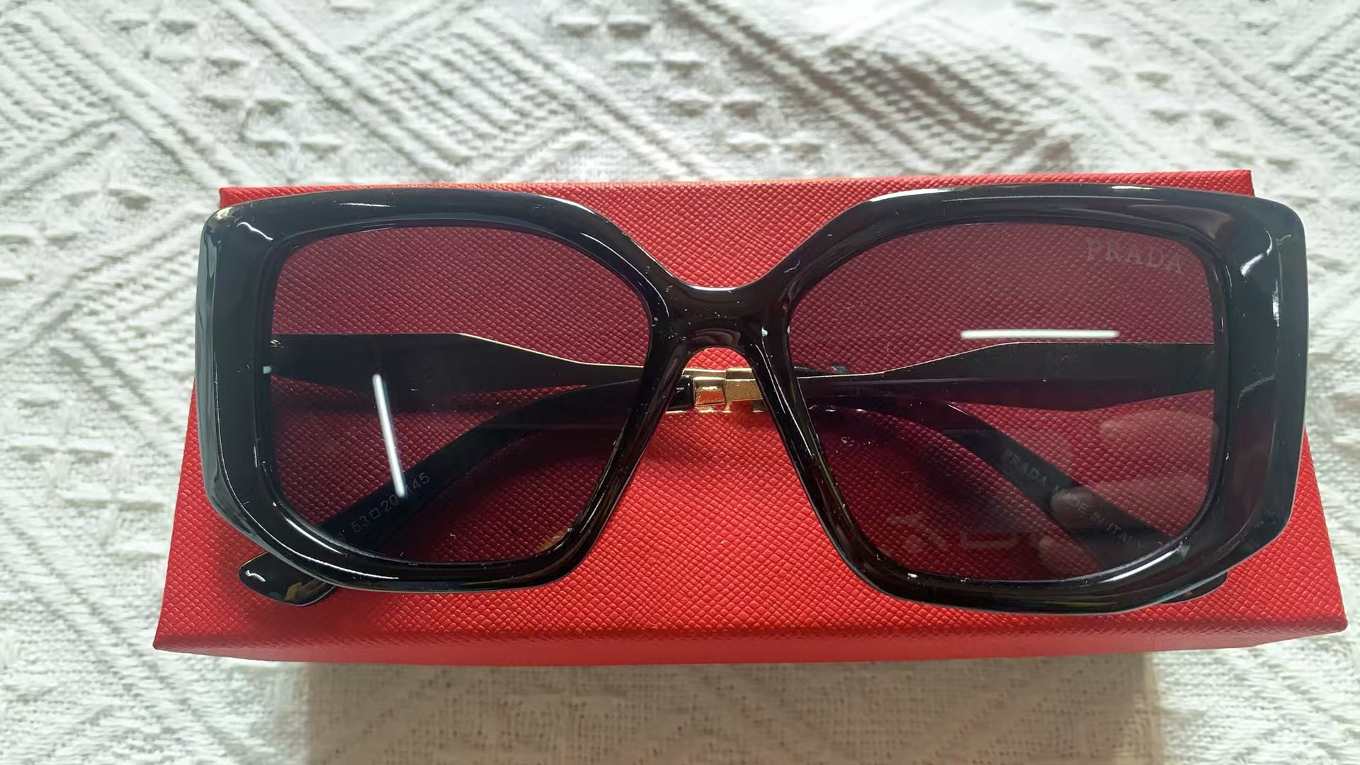 video CV3902-CV3908，Prada sunglasses 169.99 gallery