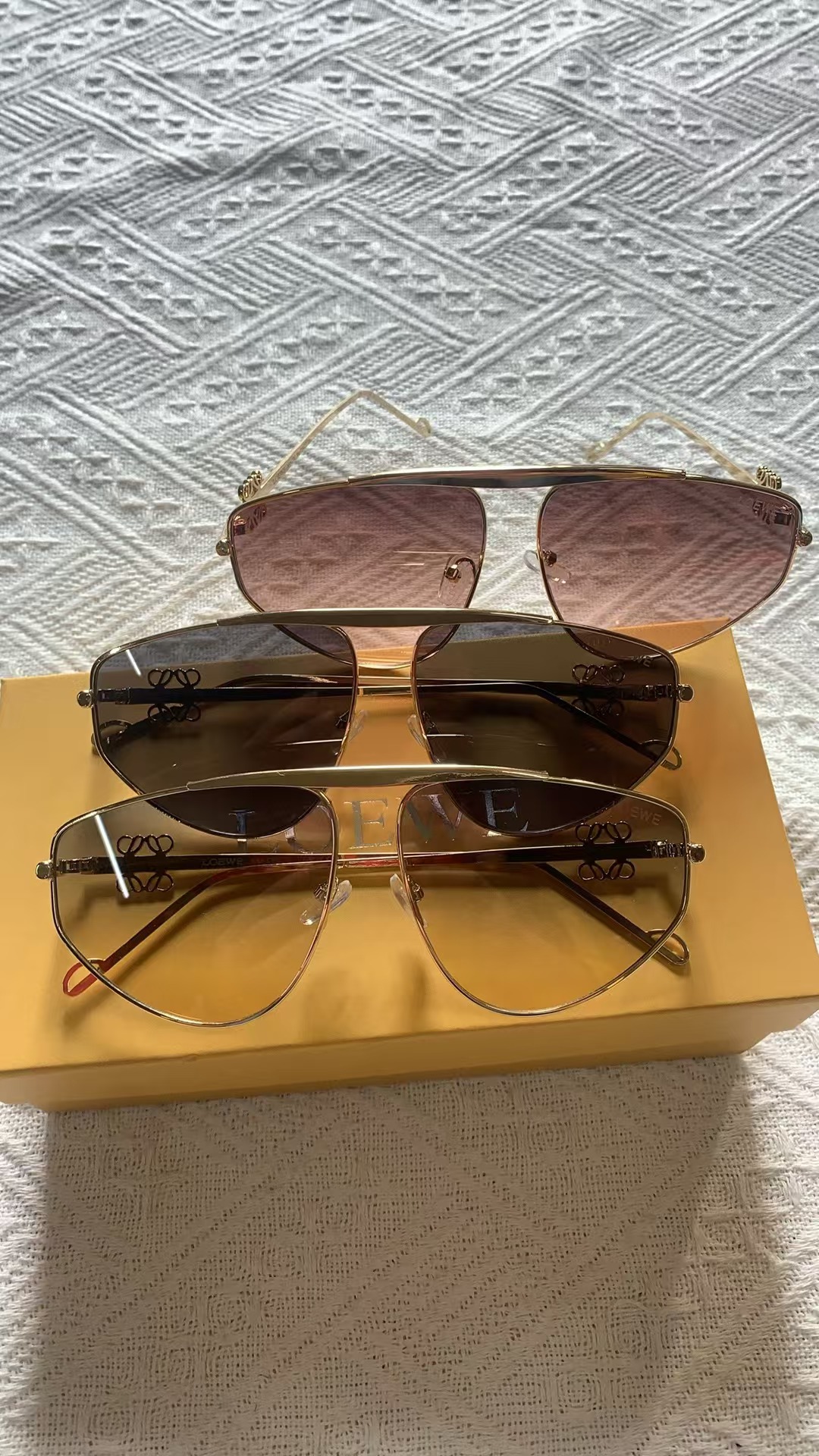 video CV3923-CV3929，Loewe sunglasses 168.99 gallery