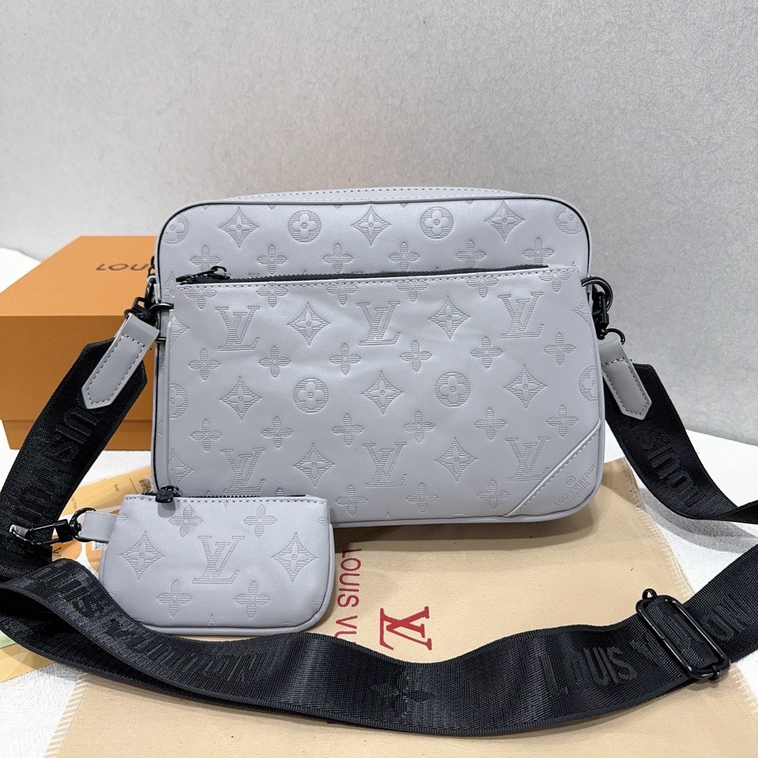 video PC378-PC381，LV bag 27.99 gallery